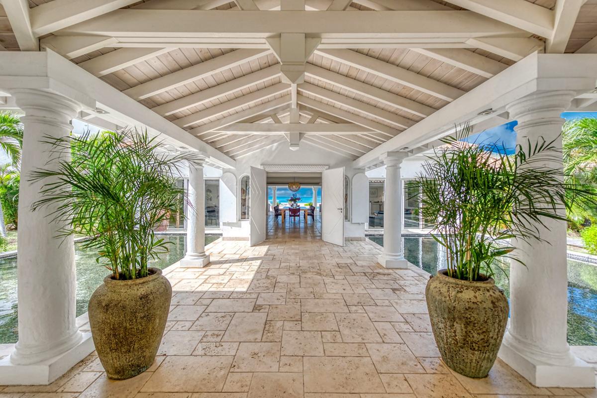 Unique Villa rental St Martin - Entry way